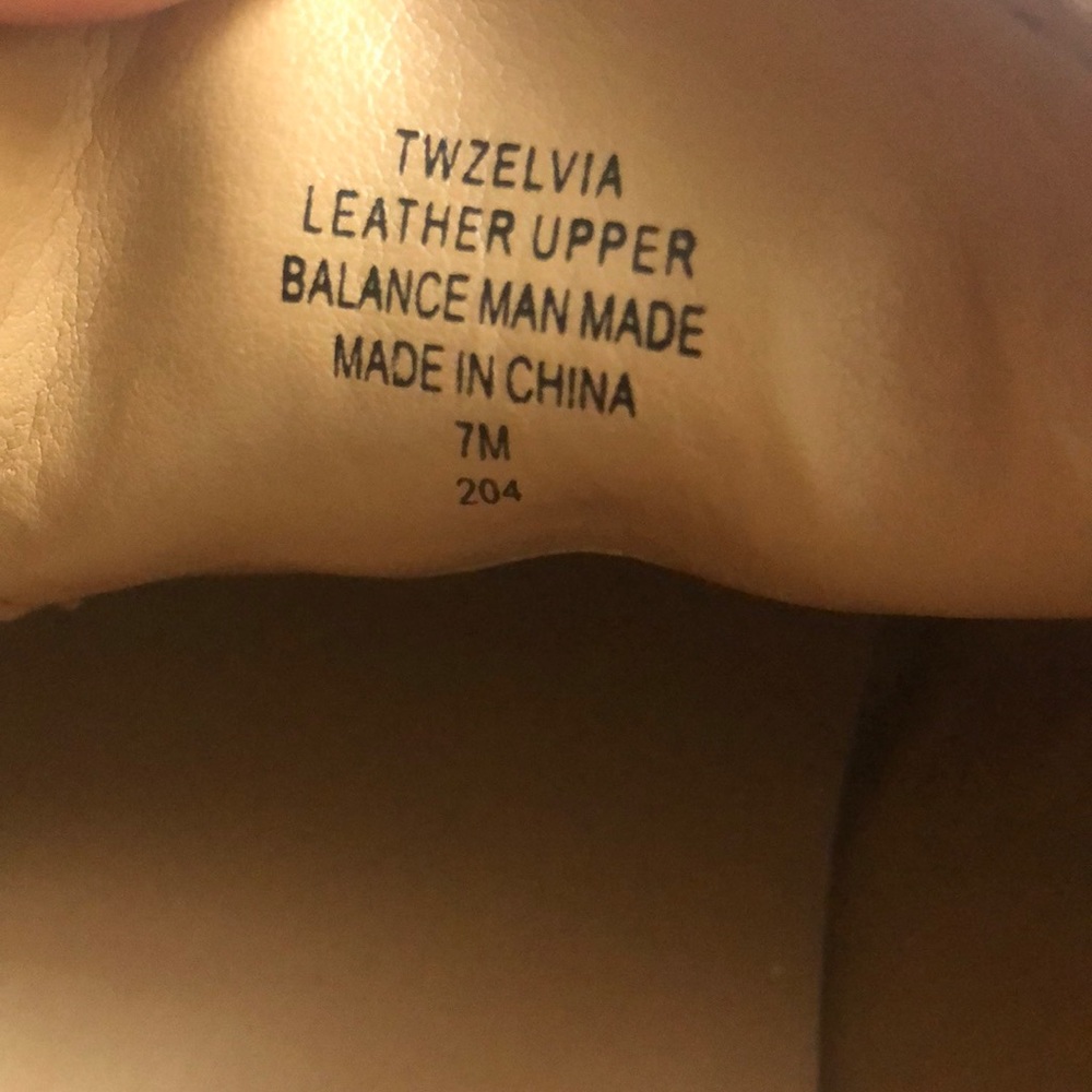 Tommy Hilfiger Oxford shoes NWOT - Picture 8 of 8